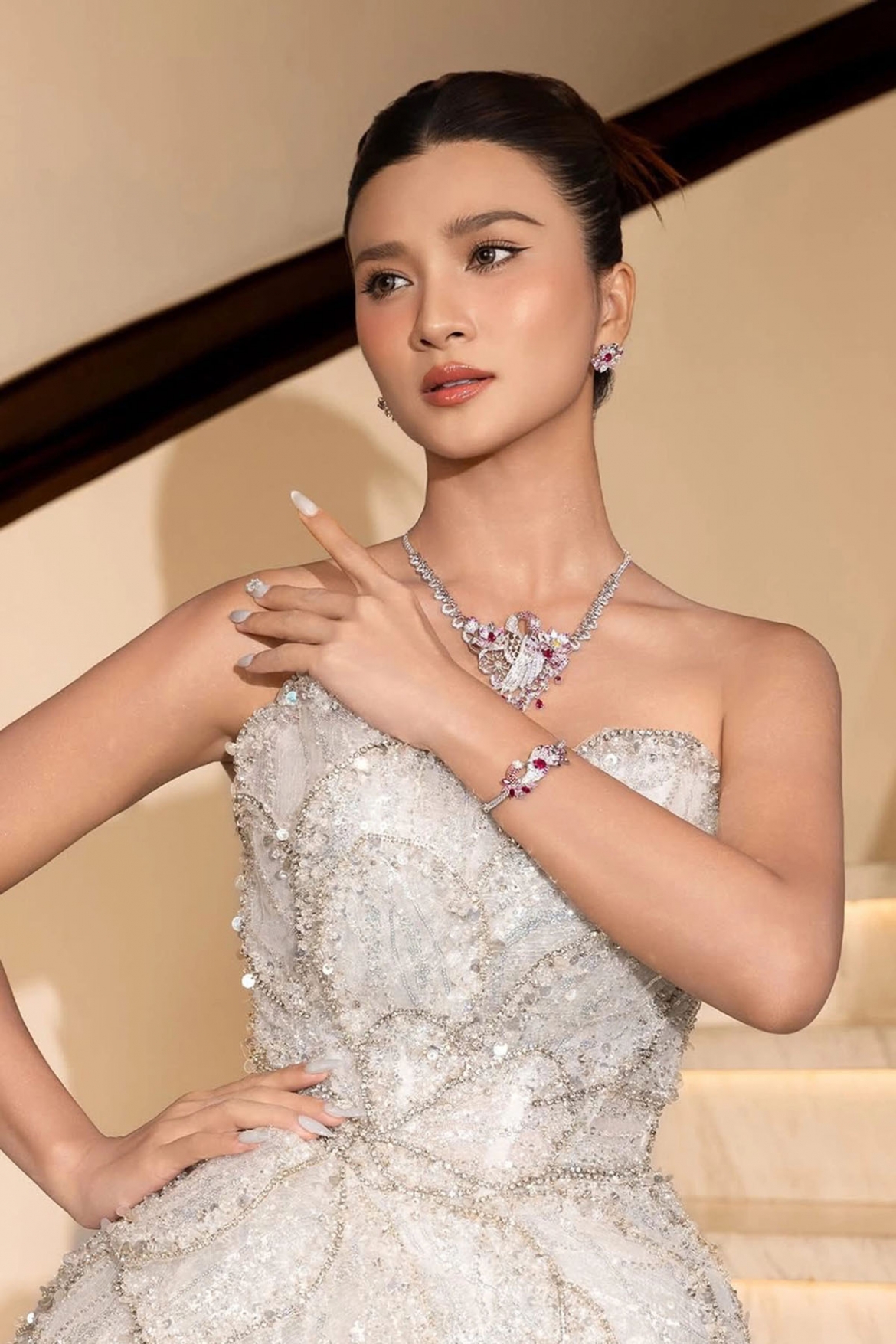 NSƯT Kim Tuyến được khen đẹp không góc chết khi khoe sắc với đầm công chúa.