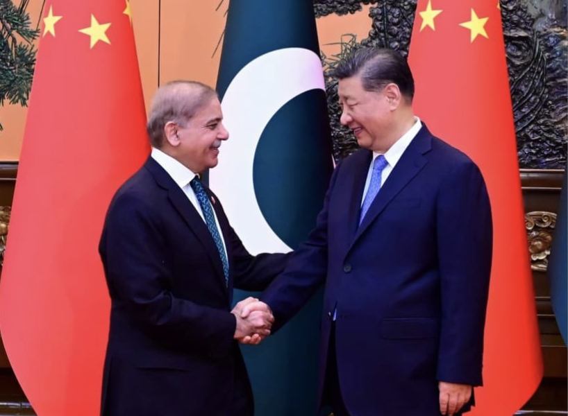 Thủ tướng Pakistan Shehbaz Sharif và Chủ tịch Trung Quốc Tập Cận Bình (Ảnh: X.@CMShehbaz)