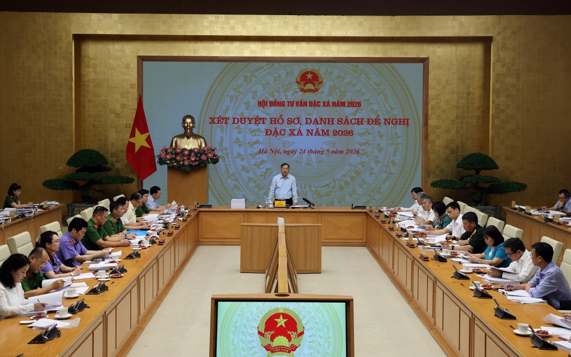 Phó Thủ tướng Thường trực Phạm Gia Túc đề nghị các thành viên Hội đồng tư vấn đặc xá tập trung kiểm tra, xem xét, đánh giá công khai, minh bạch, cân nhắc thận trọng, kỹ lưỡng từng trường hợp cụ thể - Ảnh: VGP/Phương Nguyên