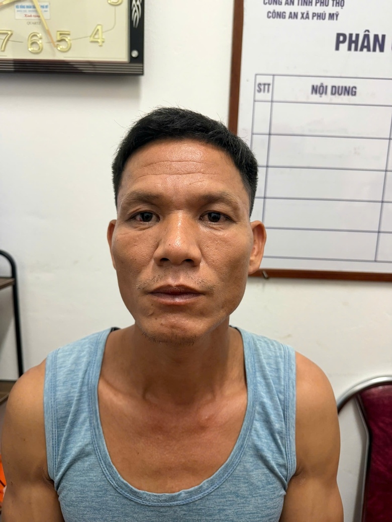 Công an tỉnh Phú Thọ vừa ra quyết định khởi tố vụ án hình sự, khởi tố bị can và bắt tạm giam đối với Lê Văn Dụng (sinh năm 1984, trú tại khu 6, xã Phú Mỹ) để điều tra về tội “Hiếp dâm”. Ảnh CAPT.