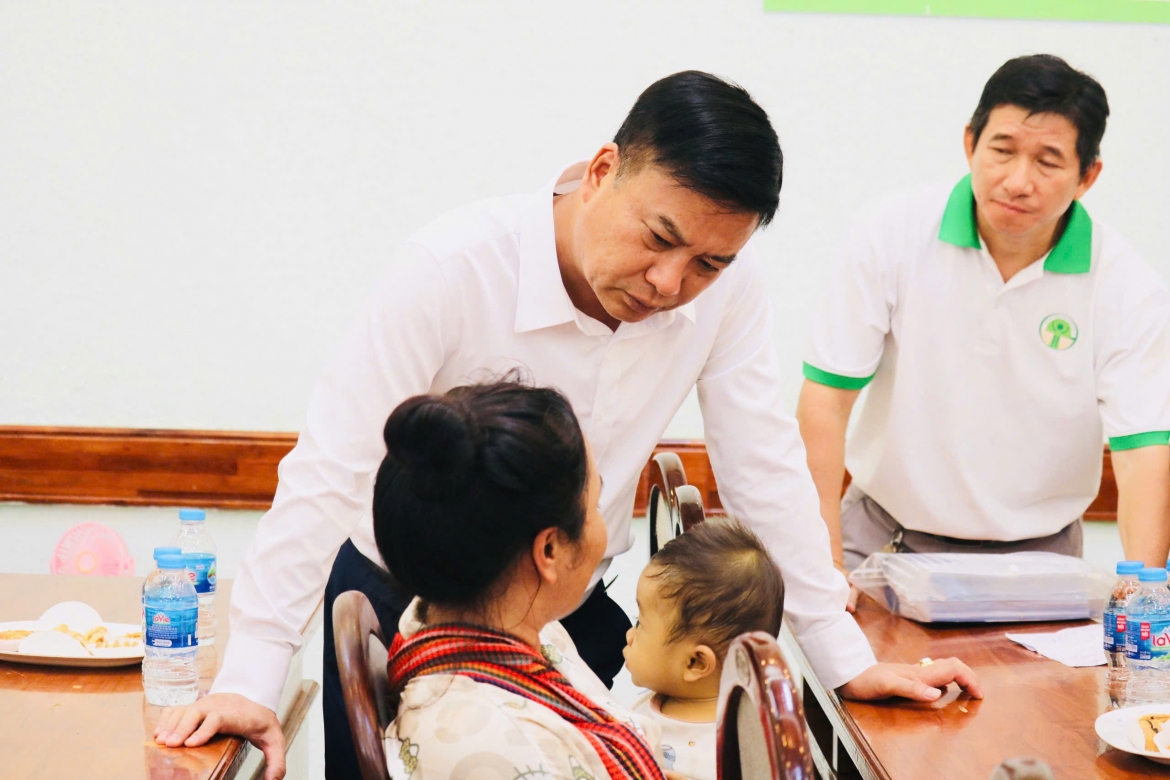 Quỹ Bảo trợ trẻ em Việt Nam (Bộ Y tế) hỗ trợ 200 triệu đồng cho 100 bệnh nhi