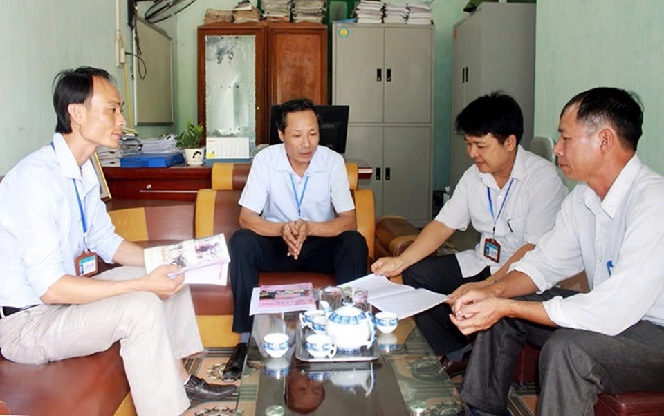 UBND cấp xã có trách nhiệm tổ chức lấy ý kiến nhân dân về đề án thành lập, sắp xếp, tổ chức lại thôn, tổ dân phố bằng hình thức phù hợp. Ảnh minh họa