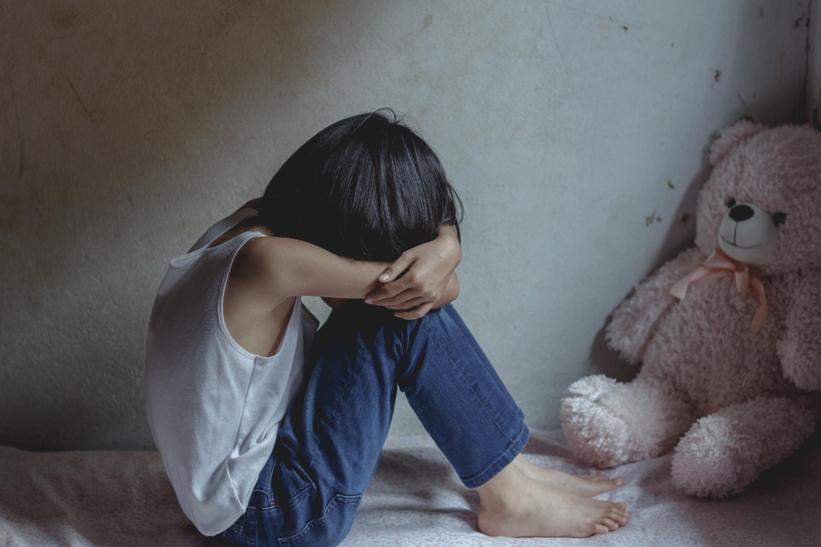 Dù đã có hành lang pháp lý rõ ràng, nhưng vẫn liên tiếp xảy ra những vụ bạo hành trẻ em nghiêm trọng, để lại những hậu quả đầy xót xa