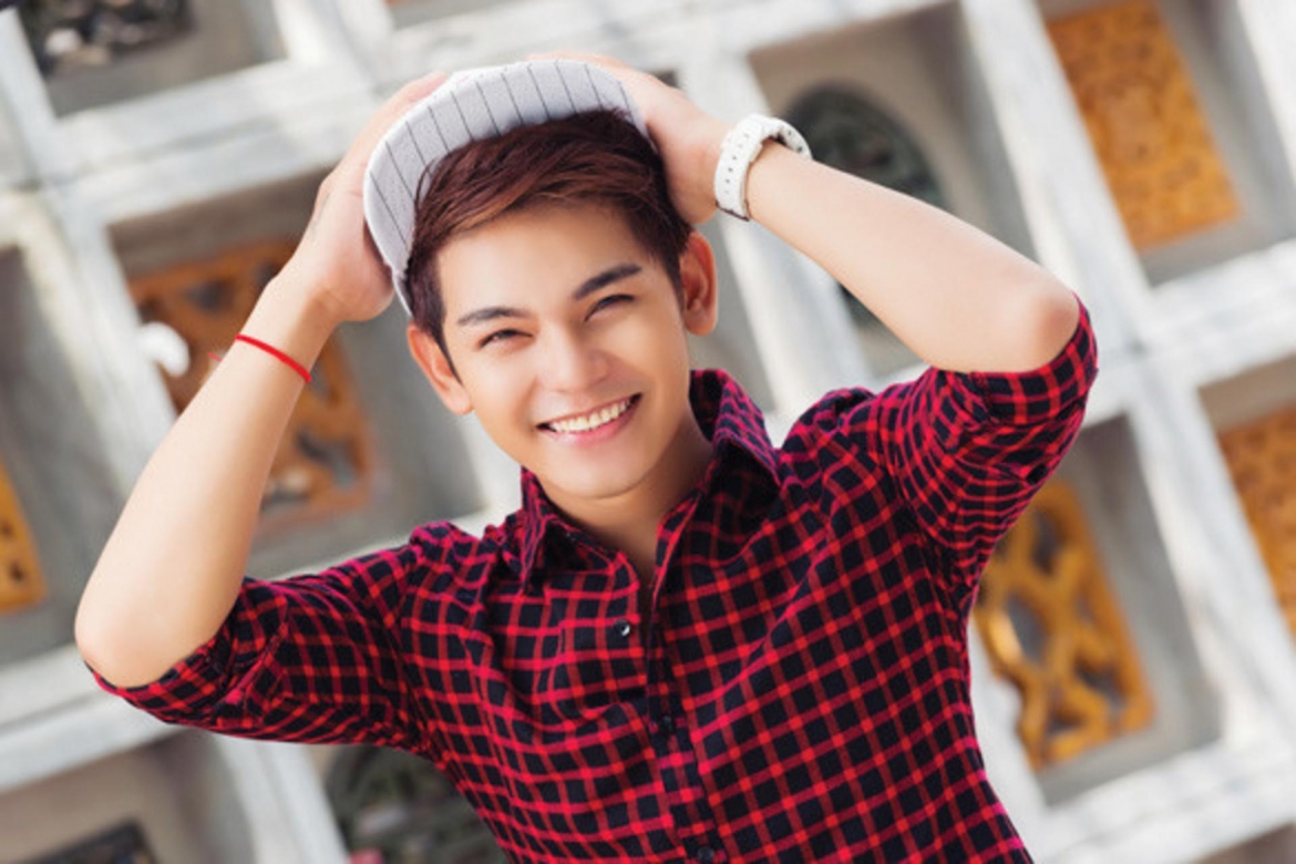 Sơn Ngọc Minh là một trong những thành viên của nhóm nhạc V-Music.