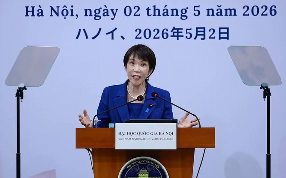 Thủ tướng Nhật Bản Takaichi Sanae phát biểu chính sách tại Đại học Quốc gia Hà Nội. Ảnh: TTXVN