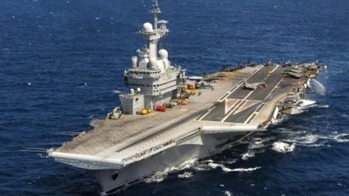 Tàu sân bay Charles de Gaulle. Ảnh Reuters