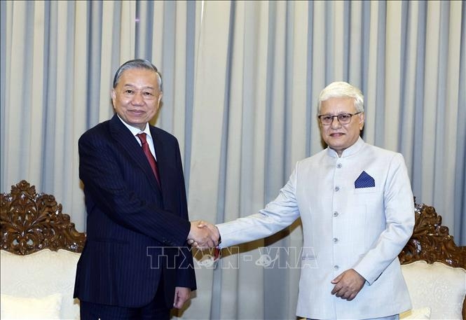 Tổng Bí thư, Chủ tịch nước Tô Lâm gặp Thống đốc bang Maharashtra Shri Jishnu Dev Varma. Ảnh: Thống Nhất/TTXVN