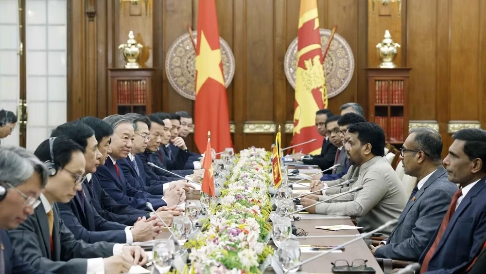 Tổng Bí thư, Chủ tịch nước Tô Lâm và Tổng thống Sri Lanka Anura Kumara Dissanayake hội đàm. (Ảnh: Thống Nhất - TTXVN)