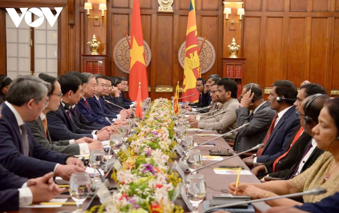 Ngay sau lễ đón trọng thể, Tổng Bí thư, Chủ tịch nước Tô Lâm và Tổng thống Sri Lanka Anura Kumara Dissanayake tiến hành hội đàm. 