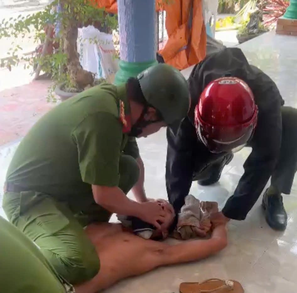 Lực lượng chức năng khống chế nghi phạm