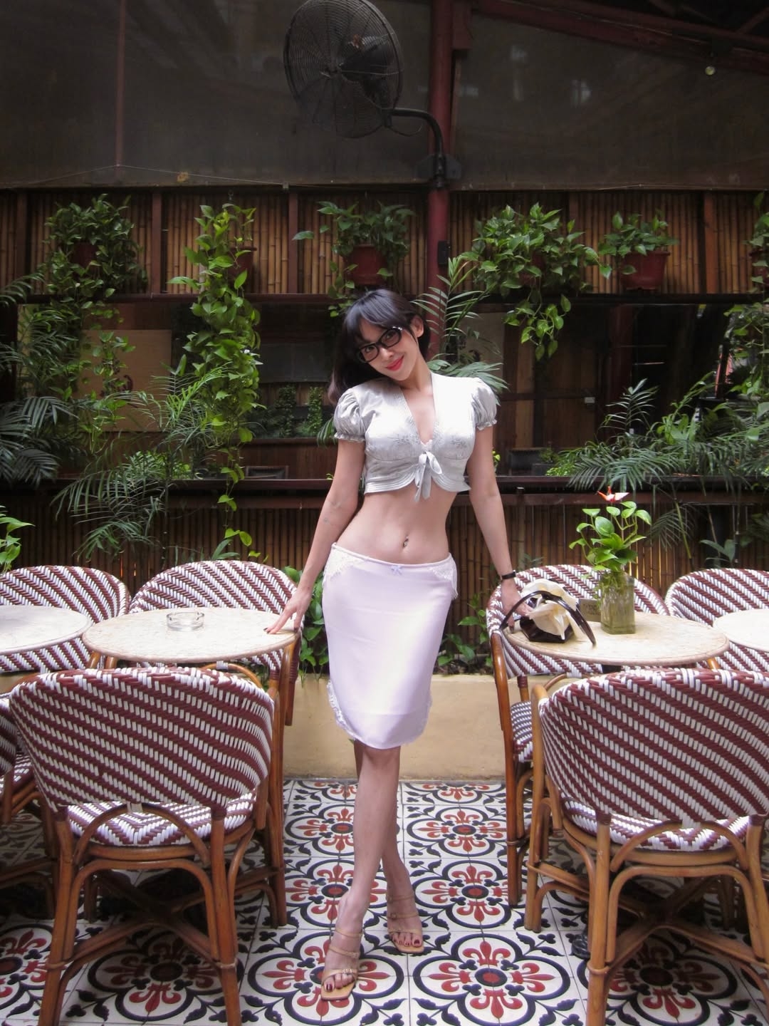 Tóc Tiên khiến fan “đứng ngồi không yên” với body săn chắc, quyến rũ trong loạt ảnh mới.