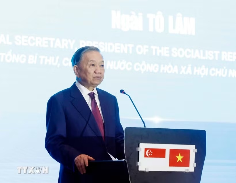 Phát biểu tại Diễn đàn kết nối công nghệ Việt Nam - Singapore, vào chiều 29/5, Tổng Bí thư, Chủ tịch nước Tô Lâm cho biết: Xa hơn một diễn đàn kết nối, điều cần hướng tới là từng bước hình thành một không gian hợp tác công nghệ Việt Nam - Singapore, nơi tri thức, dữ liệu, công nghệ và nguồn nhân lực chất lượng cao được kết nối hiệu quả để tạo ra các sản phẩm và giải pháp công nghệ mang giá trị khu vực và quốc tế.