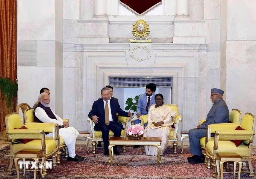 Tổng Bí thư, Chủ tịch nước Tô Lâm; Tổng thống Ấn Độ Droupadi Murmu và Thủ tướng Ấn Độ Narendra Modi
