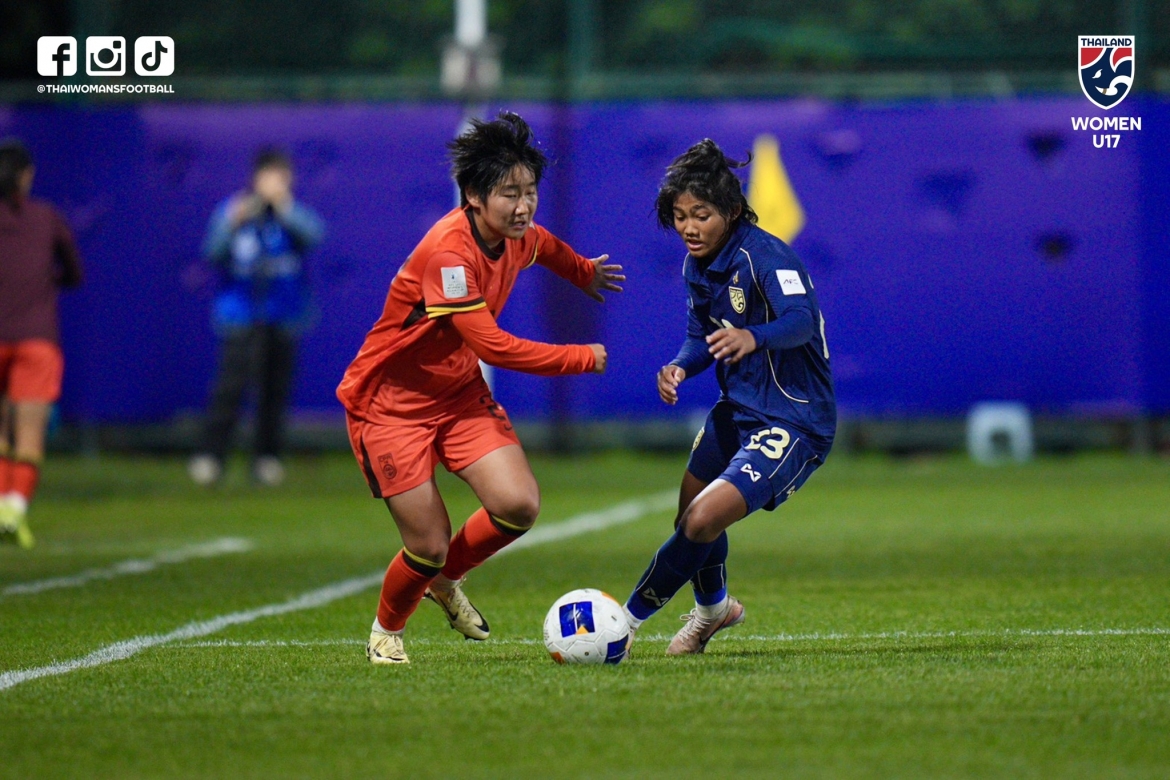 Ở trận đấu cùng giờ, Trung Quốc đang tạm dẫn Thái Lan 3-0. (Ảnh: FAT). 