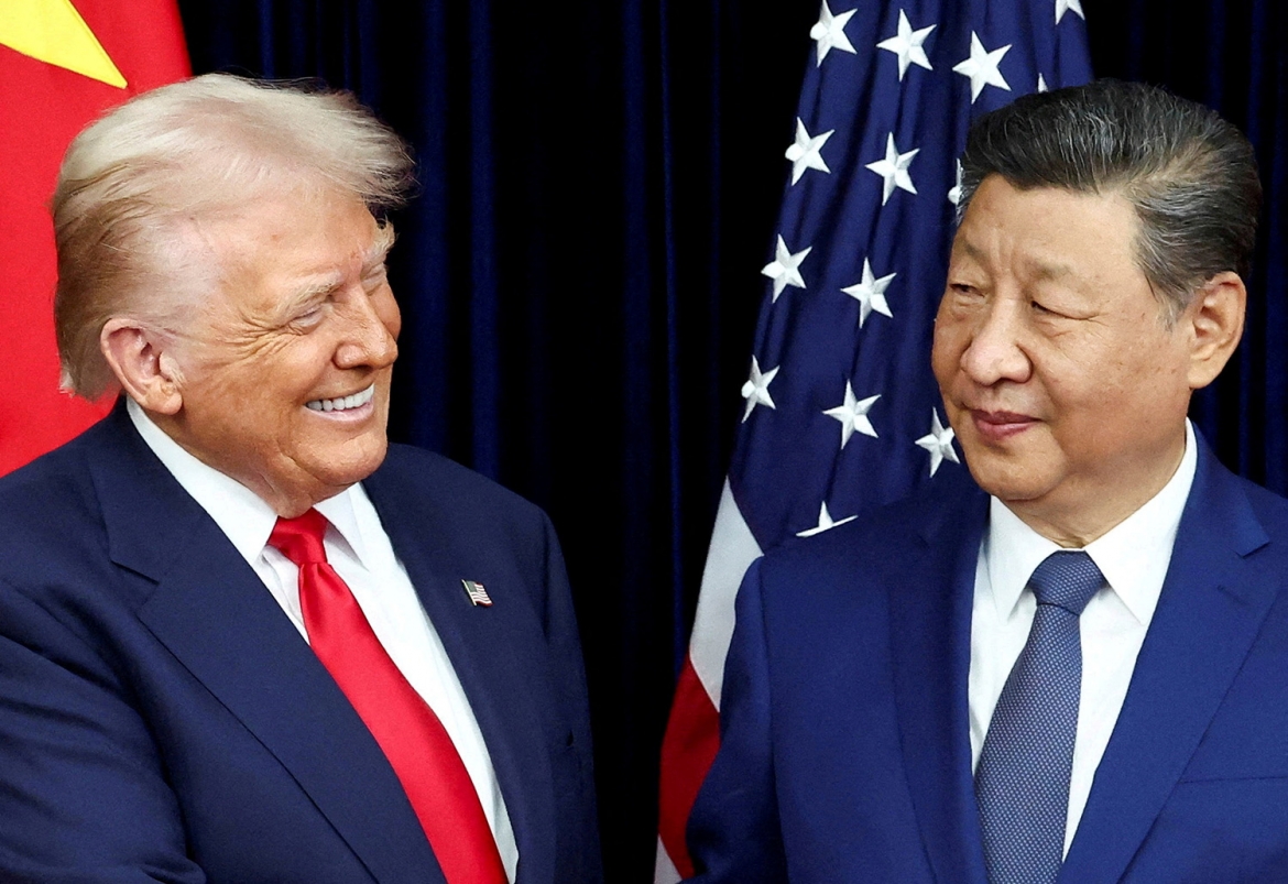 Tổng thống Mỹ Donald Trump và Chủ tịch Trung Quốc Tập Cận Bình tại cuộc gặp song phương bên lề Hội nghị cấp cao APEC ở Busan, Hàn Quốc, ngày 30/10/2025. Ảnh: Reuters