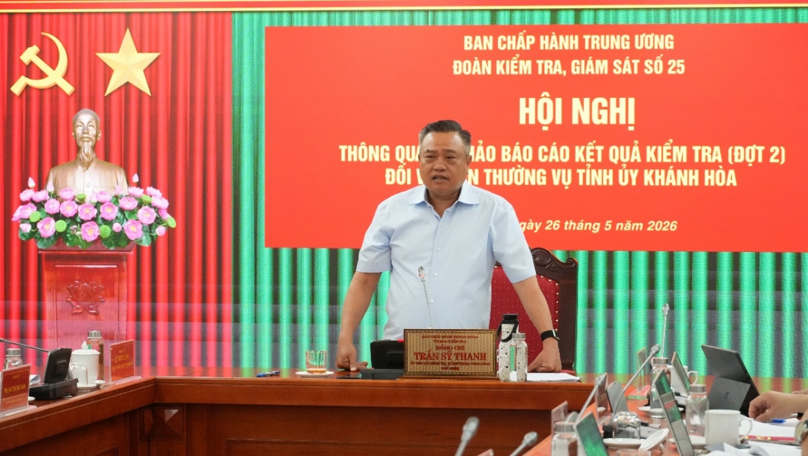 Ông Trần Sỹ Thanh, Ủy viên Bộ Chính trị, Bí thư Trung ương Đảng, Chủ nhiệm Ủy ban Kiểm tra Trung ương, Trưởng đoàn kiểm tra, giám sát số 25 phát biểu ý kiến chỉ đạo
