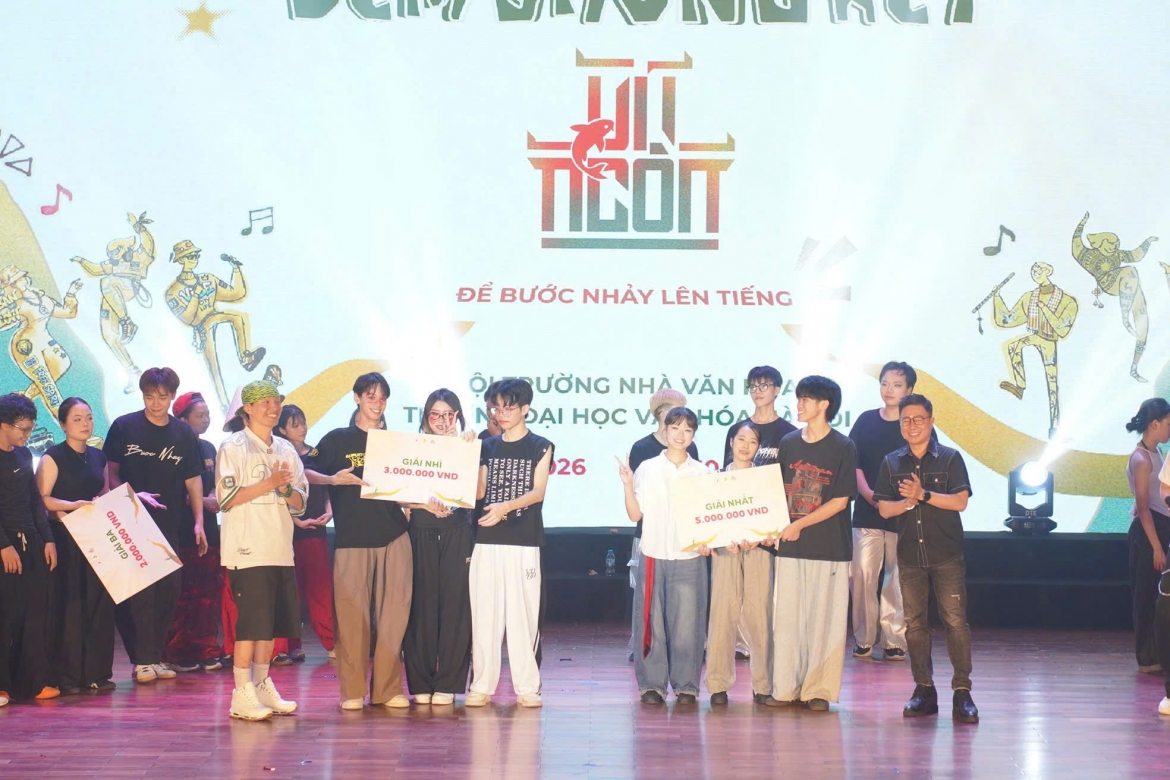 Hào hứng nhận kết quả chung cuộc sau một hành trình nỗ lực