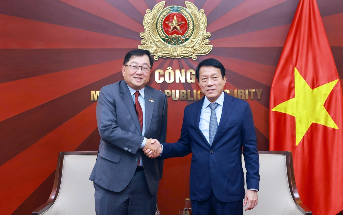 Bộ trưởng Lương Tam Quang và Đại sứ Malaysia tại Việt Nam Dato' Tan Yang Thai