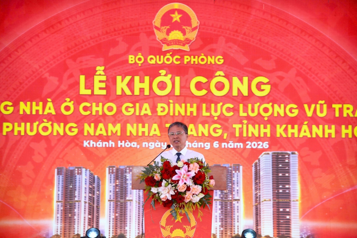 Ông Trần Hòa Nam, Phó Chủ tịch UBND tỉnh Khánh Hòa phát biểu tại buổi lễ.
