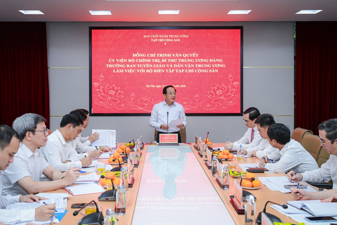 Trưởng Ban Tuyên giáo và Dân vận Trung ương Trịnh Văn Quyết làm việc với Bộ Biên tập Tạp chí Cộng sản