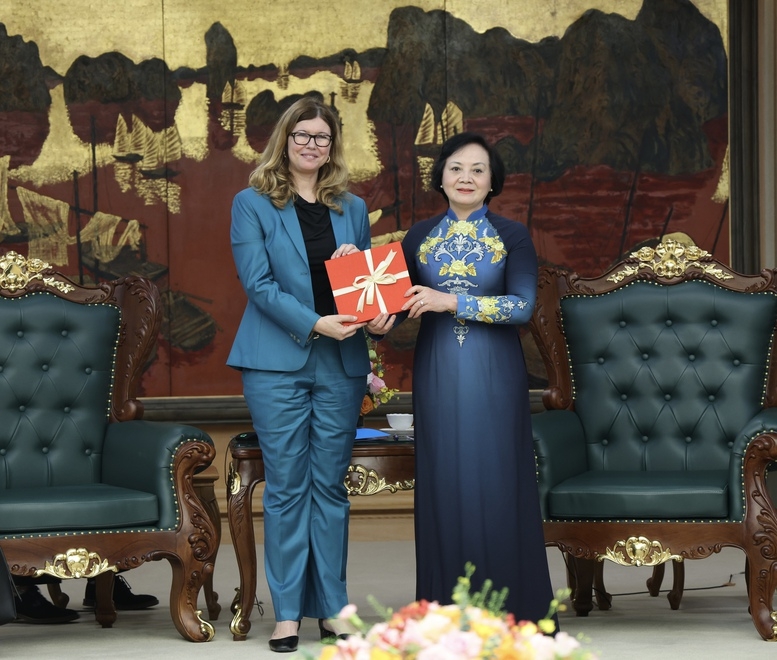 Phó Thủ tướng mong muốn tăng cường hợp tác Việt Nam – UNICEF trong bảo vệ trẻ em trên môi trường số - Ảnh: VGP/Thu Giang