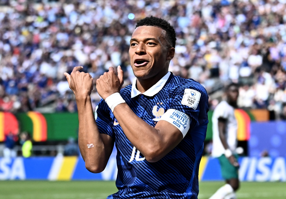 Mbappe ăn mừng bàn thắng. (Ảnh: Reuters)