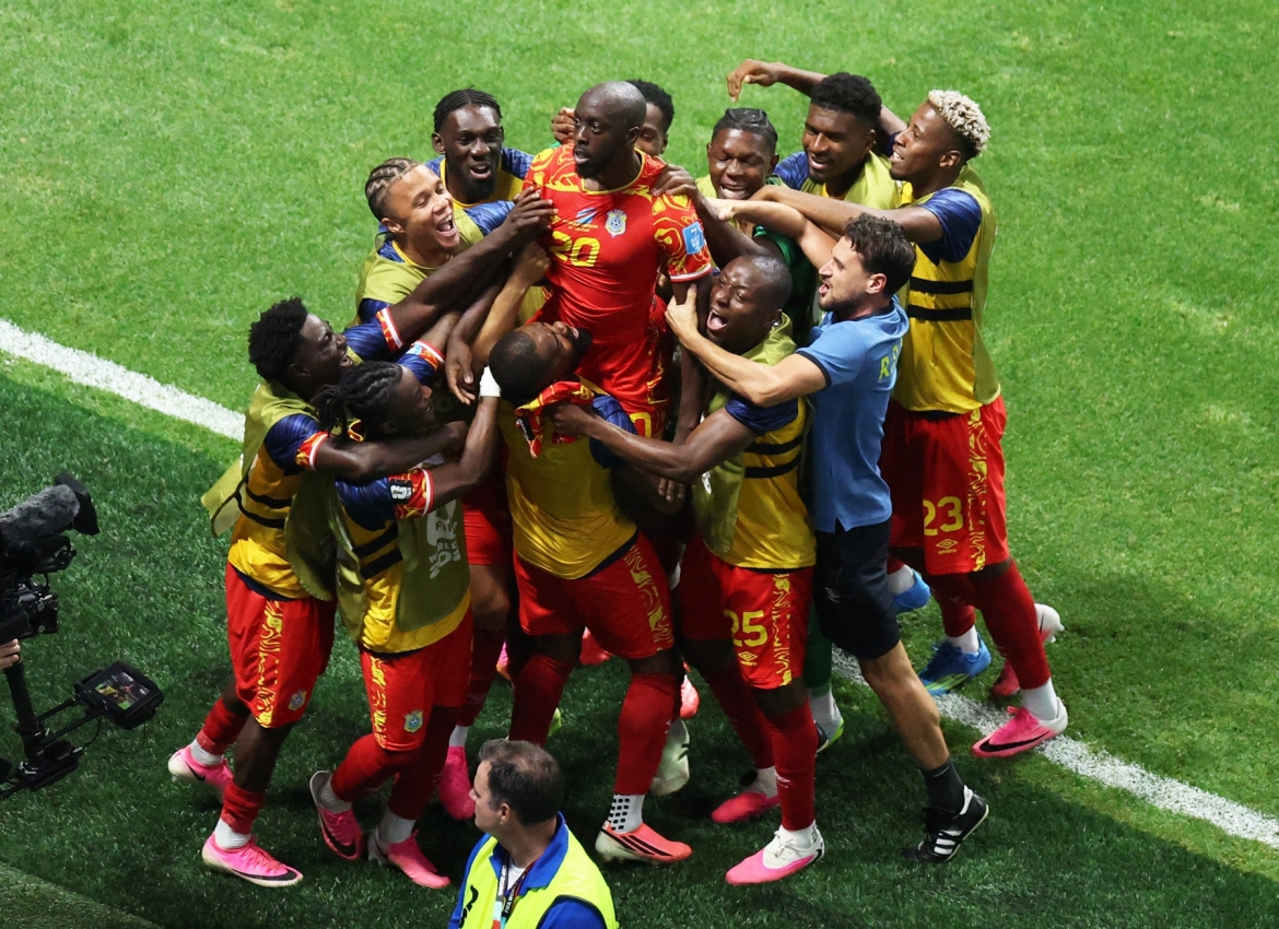 Wissa là người hùng của CHDC Congo ở trận này. (Ảnh: Reuters)