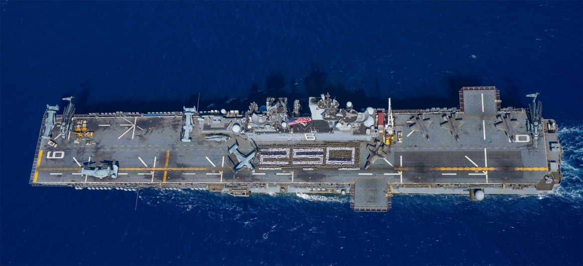 Tàu tấn công đổ bộ USS America triển khai tại tiền tuyến trong khu vực do Bộ Tư lệnh Thái Bình Dương của quân đội Mỹ phụ trách tháng 8/2025 (PACOM)