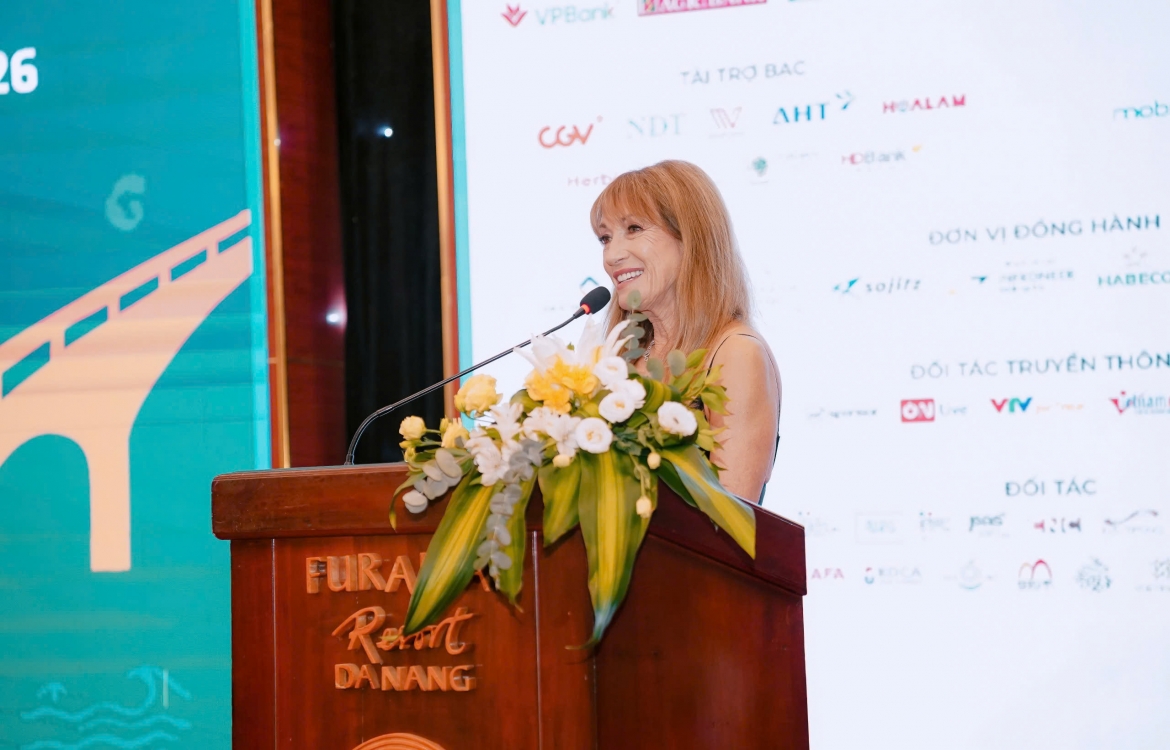 Jane Seymour cho rằng những câu chuyện mang bản sắc Việt hoàn toàn có thể chinh phục khán giả quốc tế.