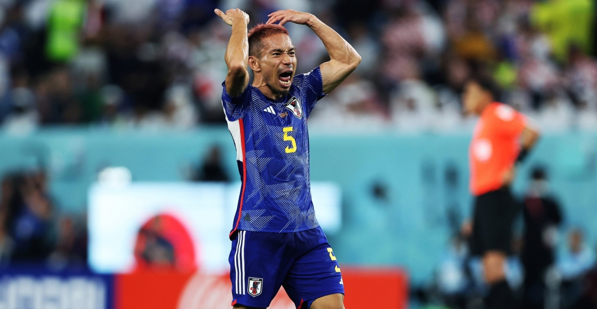 Hậu vệ Yūto Nagatomo (số 5 - FC Tokyo). 