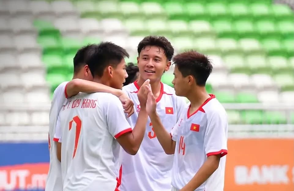Các cầu thủ U19 Việt Nam ăn mừng. (Ảnh: BTC)