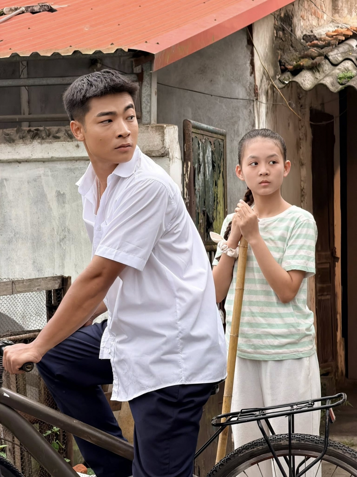 Ali Thục Phương trong phim "Phía bên kia thành phố"