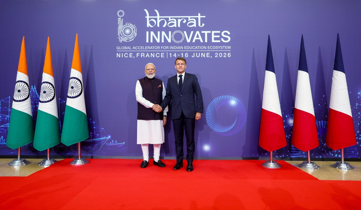 Thủ tướng Ấn Độ Narendra Modi và Tổng thống Pháp Emmanuel Macron tại Sự kiện Bharat Innovates được tổ chức tại Nice, Pháp ngày 14/6. Ảnh: ANI