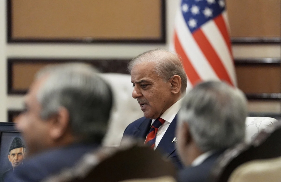 Thủ tướng Pakistan Shehbaz Sharif . Ảnh: Reuters