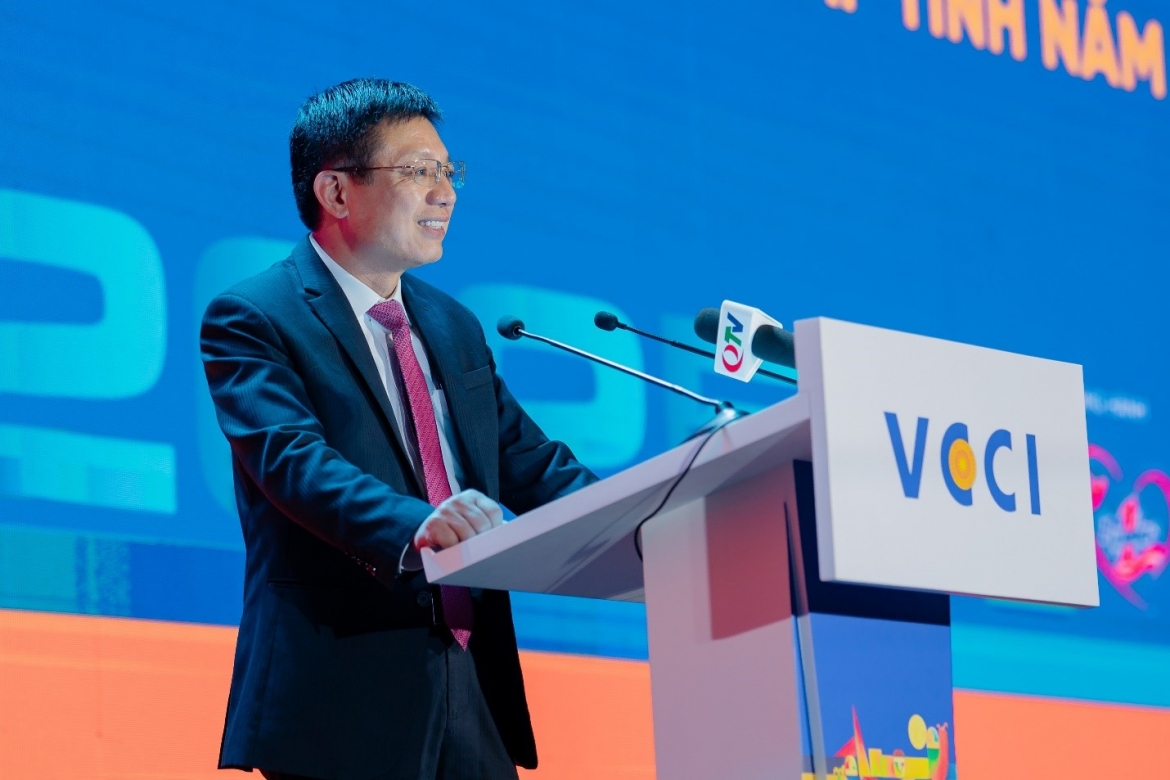 Theo Chủ tịch VCCI Hồ Sỹ Hùng, khu vực kinh tế tư nhân đang đứng trước những cơ hội phát triển chưa từng có, song cũng phải nâng cao năng lực thích ứng trước những yêu cầu mới của nền kinh tế