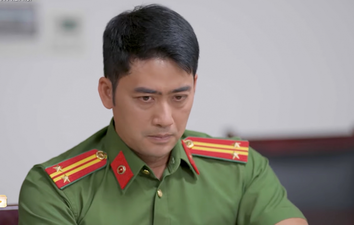 Việc Bảo Anh tiếp tục vào vai một chiến sĩ công an trong phim Lửa trắng gần như không còn khiến khán giả bất ngờ.
