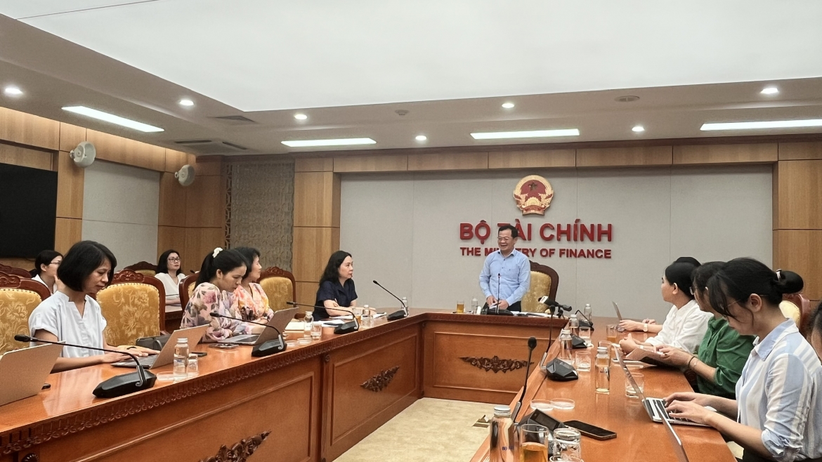 Ông Nguyễn Tân Thịnh, Cục trưởng Cục Quản lý công sản phát biểu