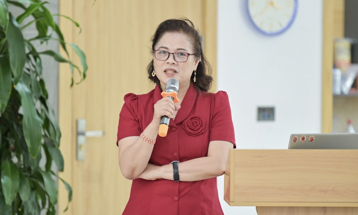 Bà Lê Thị Khánh Vân, giám đốc COSTAS (Trung tâm Ứng dụng Khoa học và Khởi nghiệp, Hội Nữ Trí Thức Việt Nam), nguyên phó Cục trưởng Cục Thông tin Khoa học và Công nghệ Quốc gia.