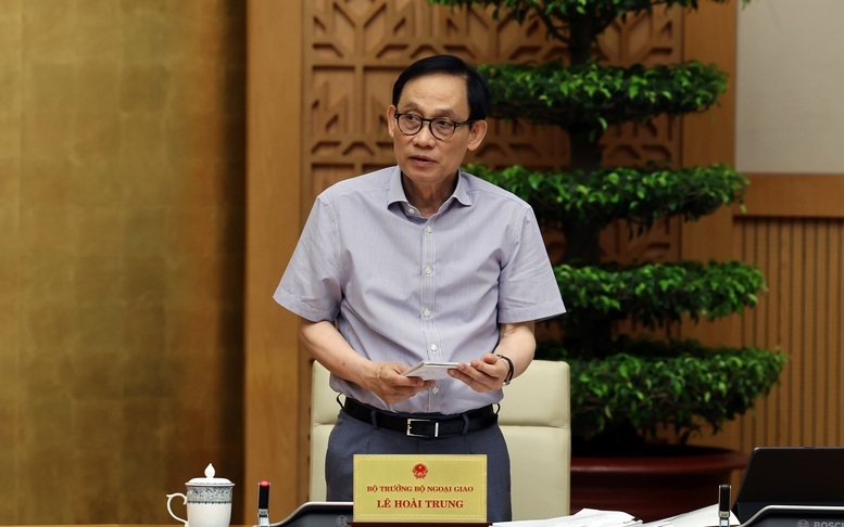 Bộ trưởng Bộ Ngoại giao Lê Hoài Trung phát biểu tại cuộc họp - Ảnh: VGP/Phương Nguyên