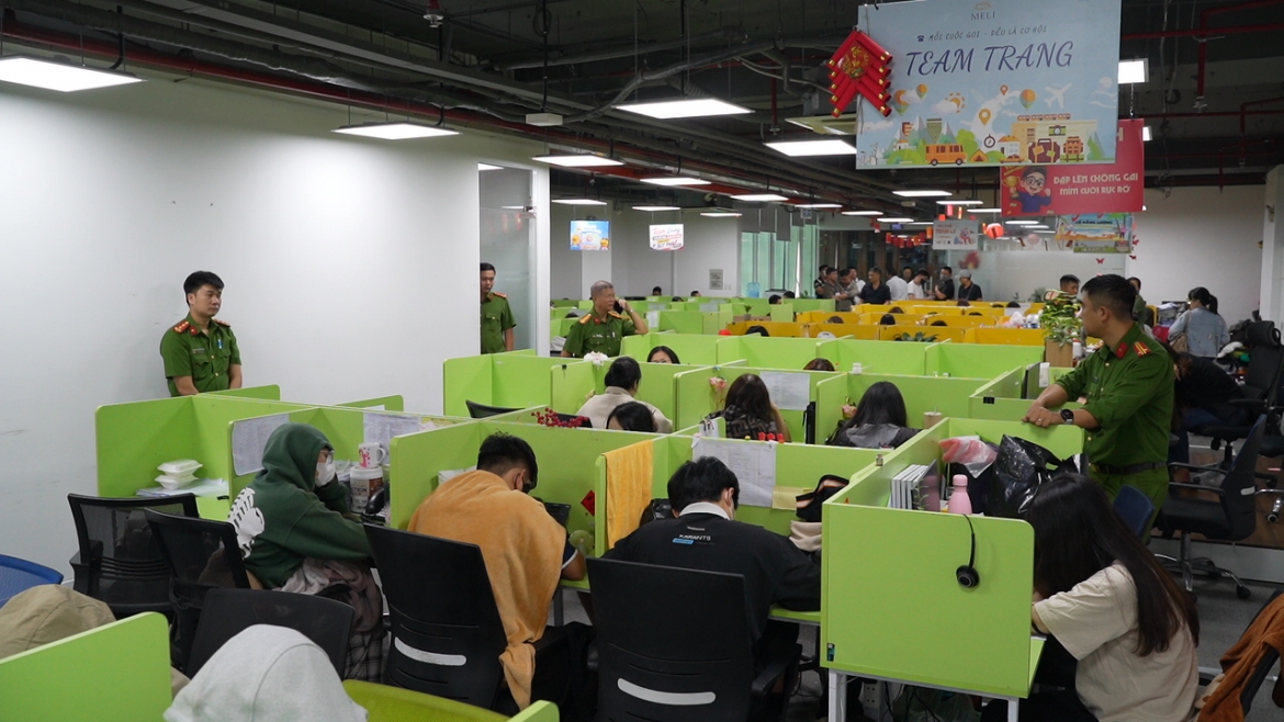 Để tạo lòng tin, các doanh nghiệp đầu tư văn phòng quy mô lớn, xây dựng bộ máy nhân sự chuyên nghiệp. (Ảnh: CACC)