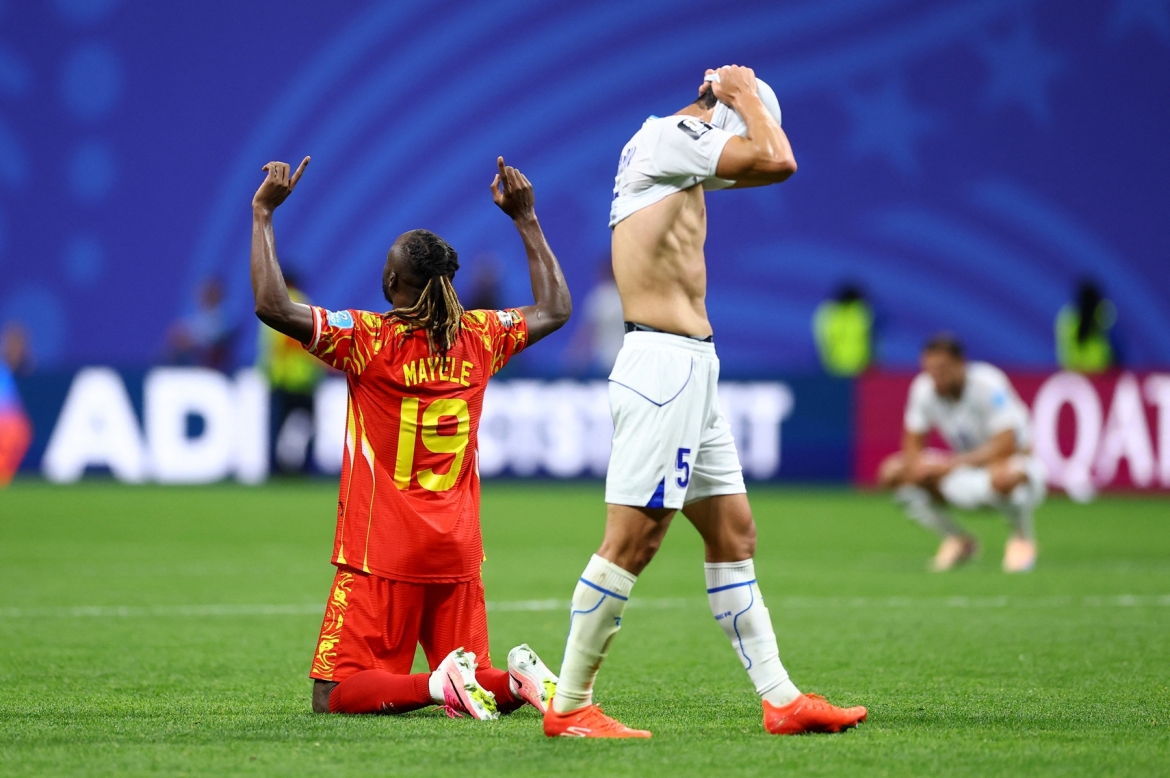 CHDC Congo tiến vào vòng knock-out World Cup 2026 trong khi Uzbekistan chia tay giải đấu với 3 thất bại. (Ảnh: Reuters)
