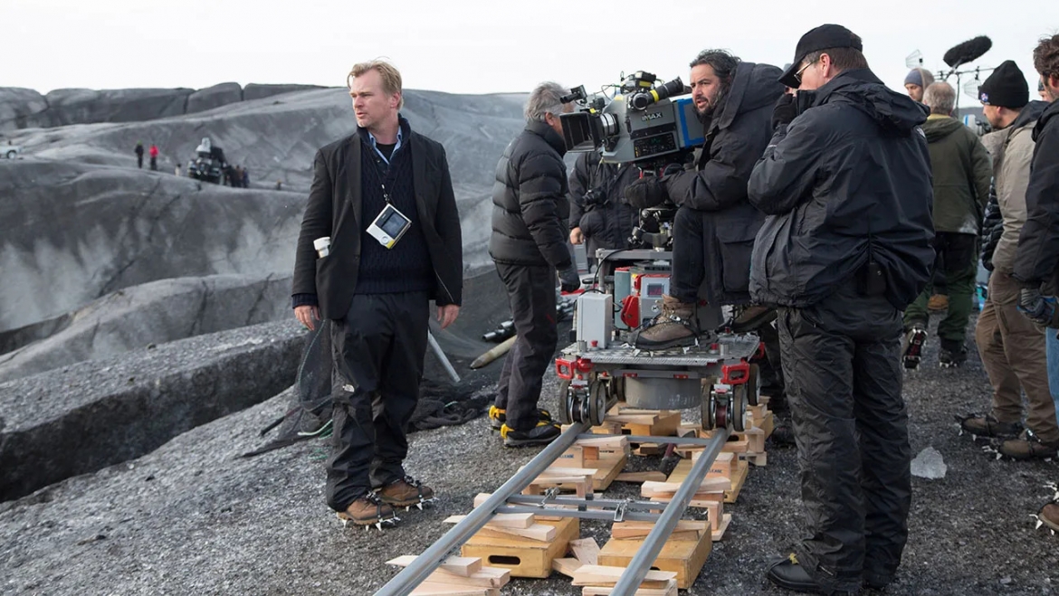 Christopher Nolan là một trong những đạo diễn tiên phong đưa máy quay IMAX từ các bộ phim tài liệu và trình diễn đặc biệt vào điện ảnh thương mại Hollywood.