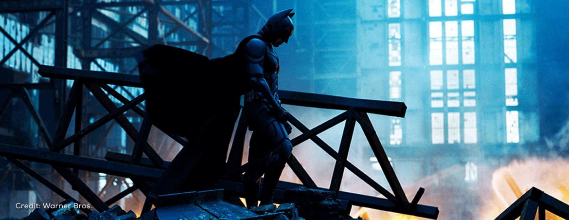 The Dark Knight (2008) là bộ phim đầu tiên sử dụng máy quay IMAX cho các cảnh truyện điện ảnh quy mô lớn, mở ra chương mới cho công nghệ này tại Hollywood.