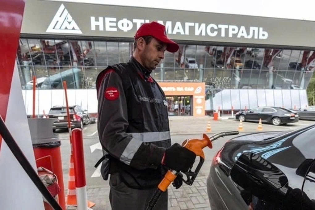 Nga xem xét tạm cấm hoàn toàn xuất khẩu dầu diesel (Ảnh: Reuters)