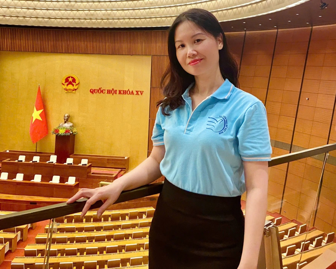 TS Lại Thị Hải Bình cho rằng, báo chí hiện đại ngoài truyền tải thông tin còn tạo ra không gian đối thoại xã hội.
