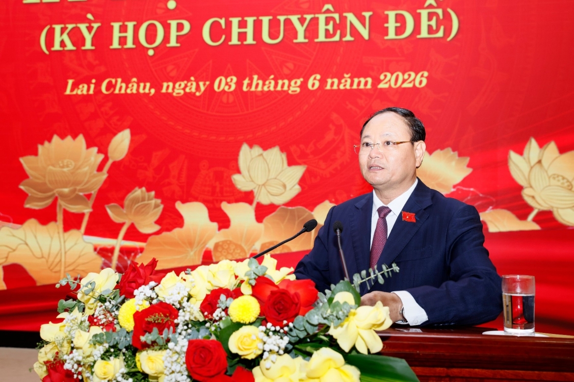 Bí thư Tỉnh ủy, Chủ tịch HĐND tỉnh Lai Châu Lê Minh Ngân phát biểu khai mạc kỳ họp