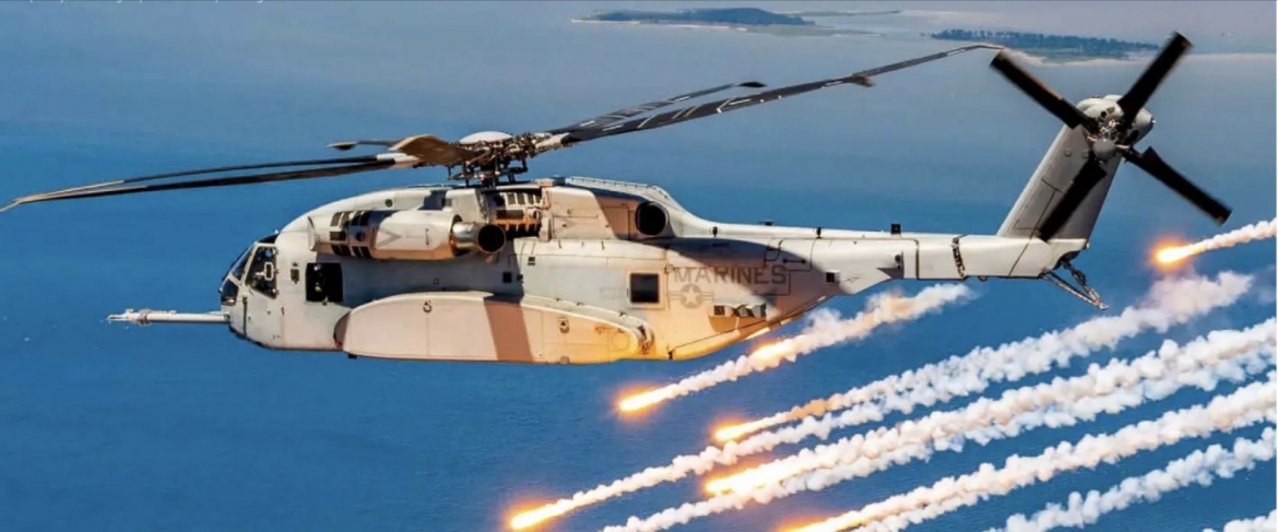 Hải quân và Thủy quân lục chiến Mỹ dựa vào trực thăng CH-53 vì chúng kết hợp khả năng mang tải trọng lớn với năng lực hoạt động trên tàu. Ảnh: Lockheed Martin