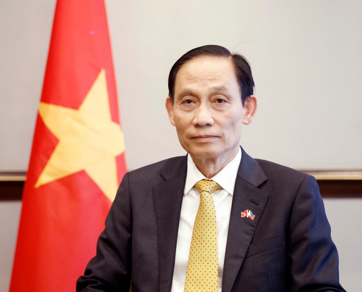 Bộ trưởng Ngoại giao Lê Hoài Trung trả lời phỏng vấn