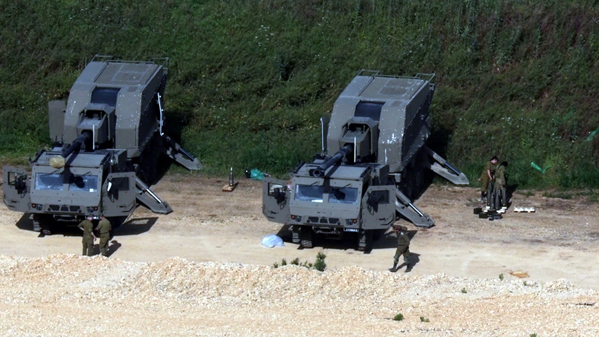 Binh sĩ Israel tại khu vực biên giới Israel - Lebanon - Ảnh: Reuters