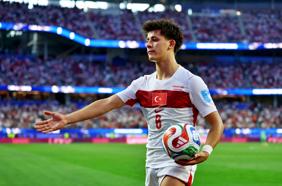 Arda Güler thi đấu nỗ lực trong ngày Thổ Nhĩ Kỳ nói lời chia tay World Cup 2026. (Ảnh: Reuters)